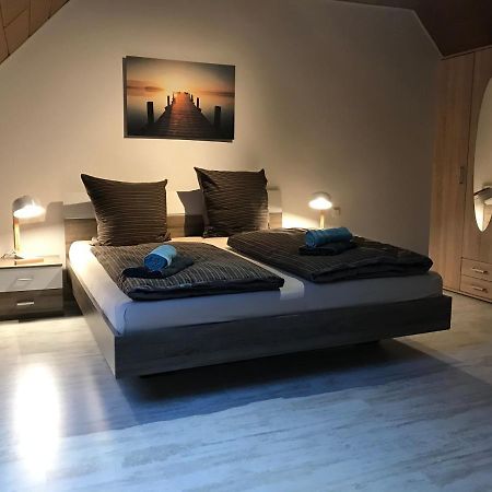 Monteur - Privat Zimmer Langerwehe Geich Esterno foto