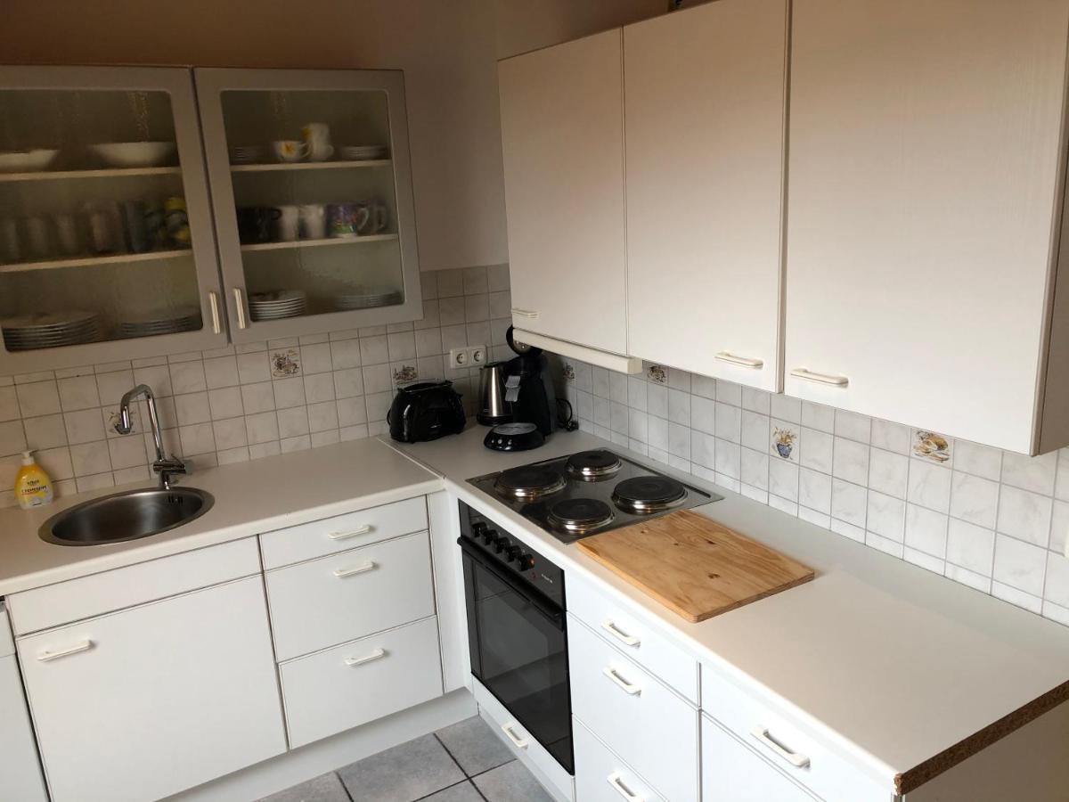 Monteur - Privat Zimmer Langerwehe Geich Esterno foto
